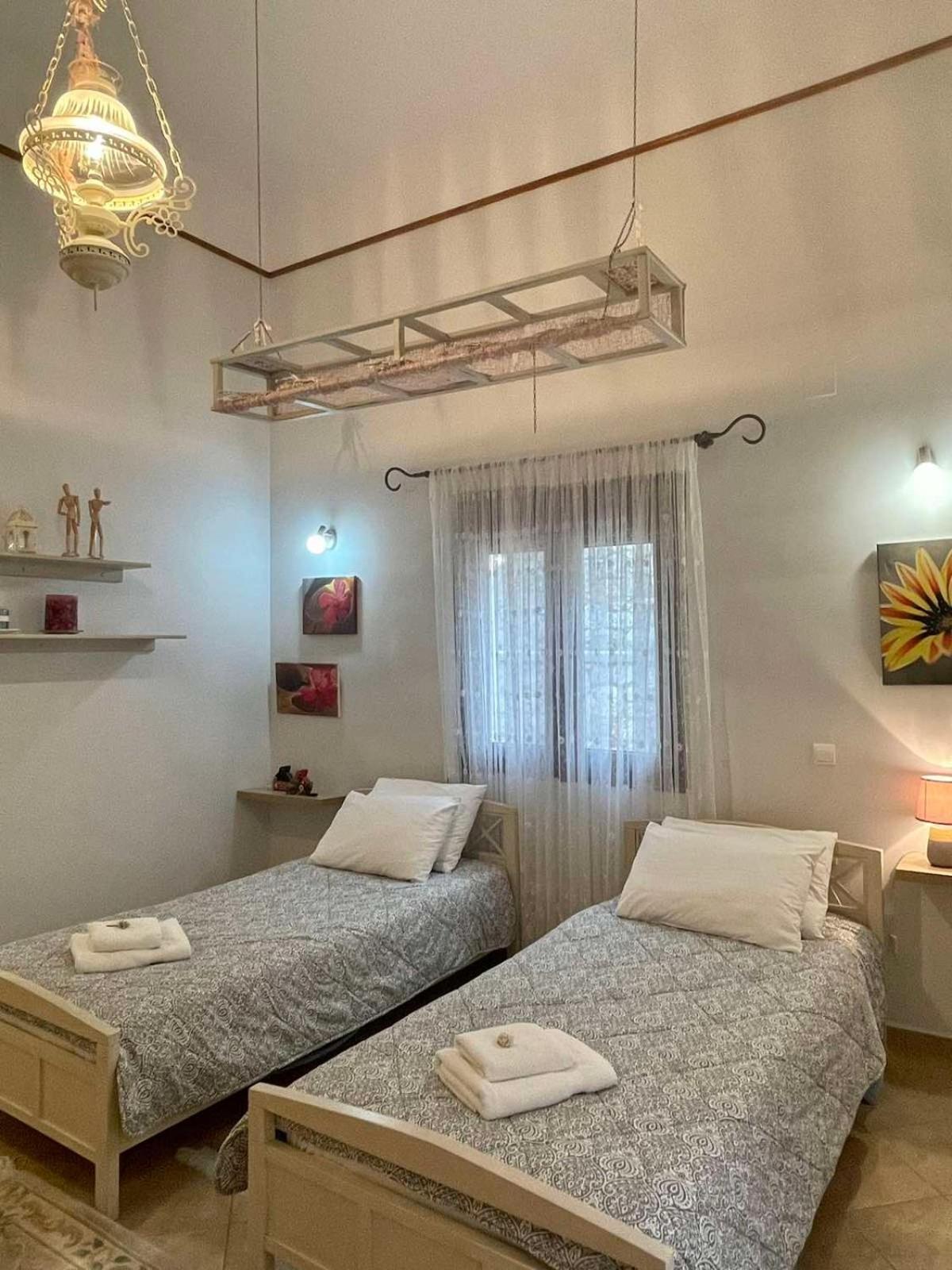 Villa Next To The Sea!! Myrties Екстер'єр фото