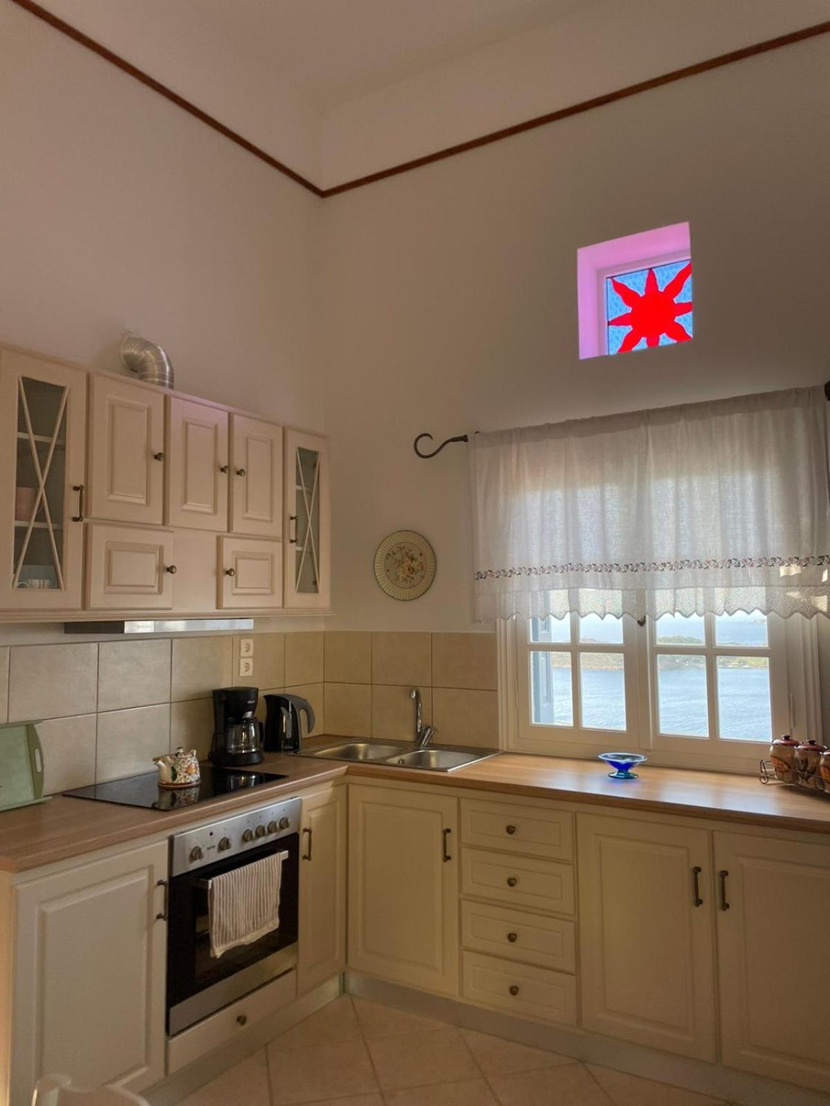 Villa Next To The Sea!! Myrties Екстер'єр фото