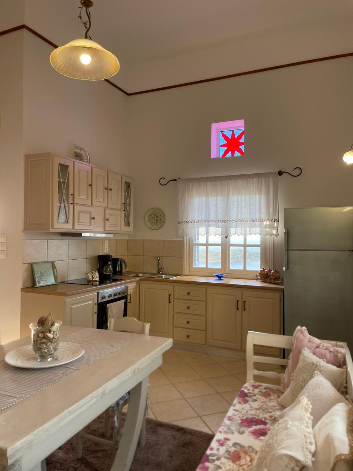 Villa Next To The Sea!! Myrties Екстер'єр фото